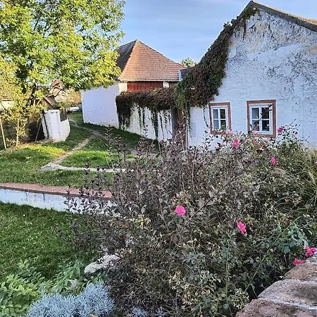 Chaloupka U Mostu Sv Jana V Centru Vodnan Apartman Vodňany
